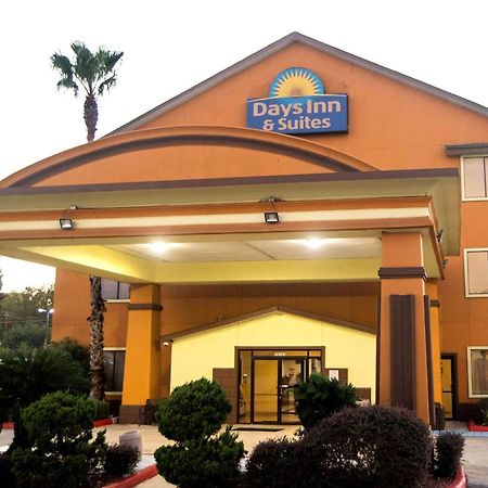 Days Inn & Suites By Wyndham Houston North/Aldine Kültér fotó