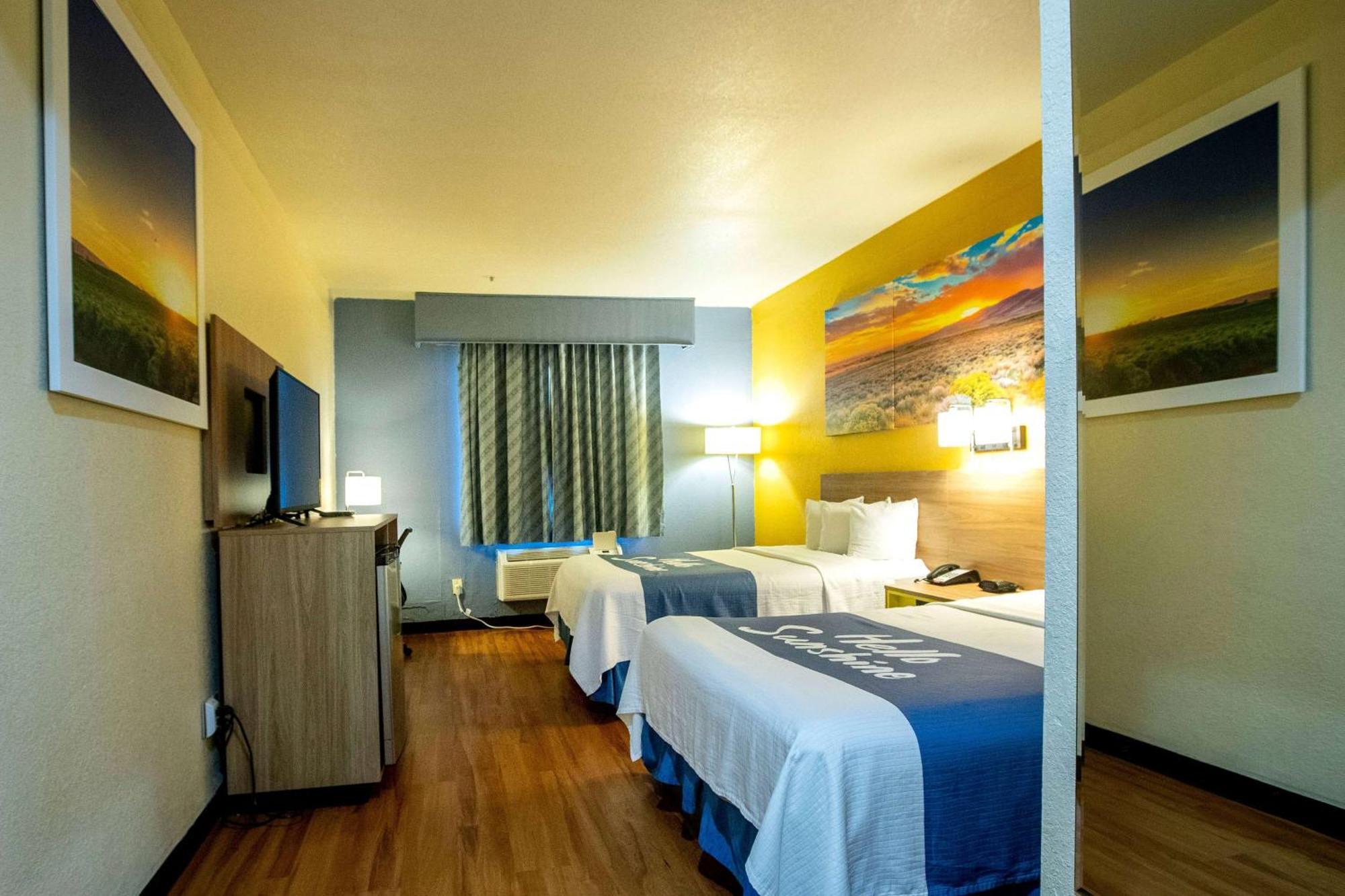 Days Inn & Suites By Wyndham Houston North/Aldine Kültér fotó