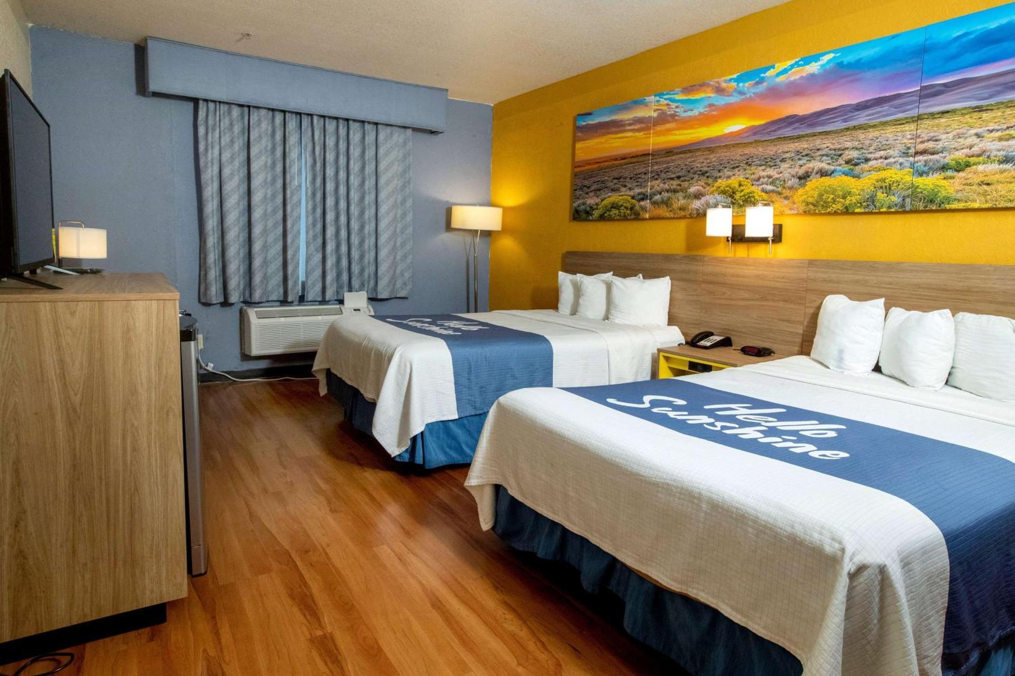 Days Inn & Suites By Wyndham Houston North/Aldine Kültér fotó