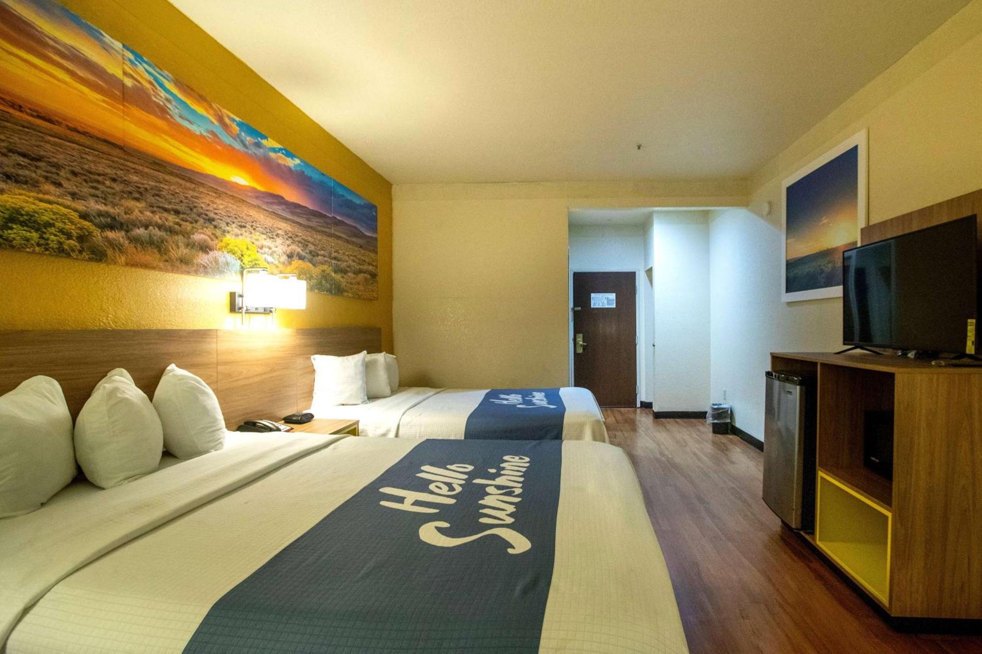 Days Inn & Suites By Wyndham Houston North/Aldine Kültér fotó